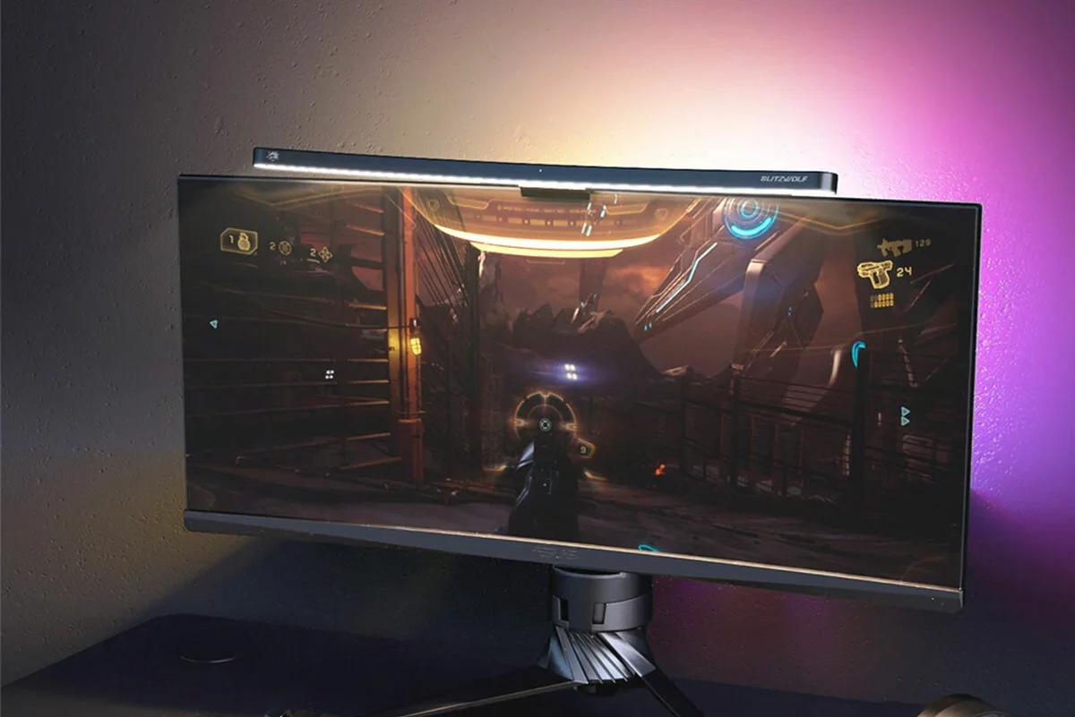 BlitzWolf BW-CML3 RGB nad zahnutý monitor